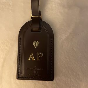 Louis vuitton large luggage tag